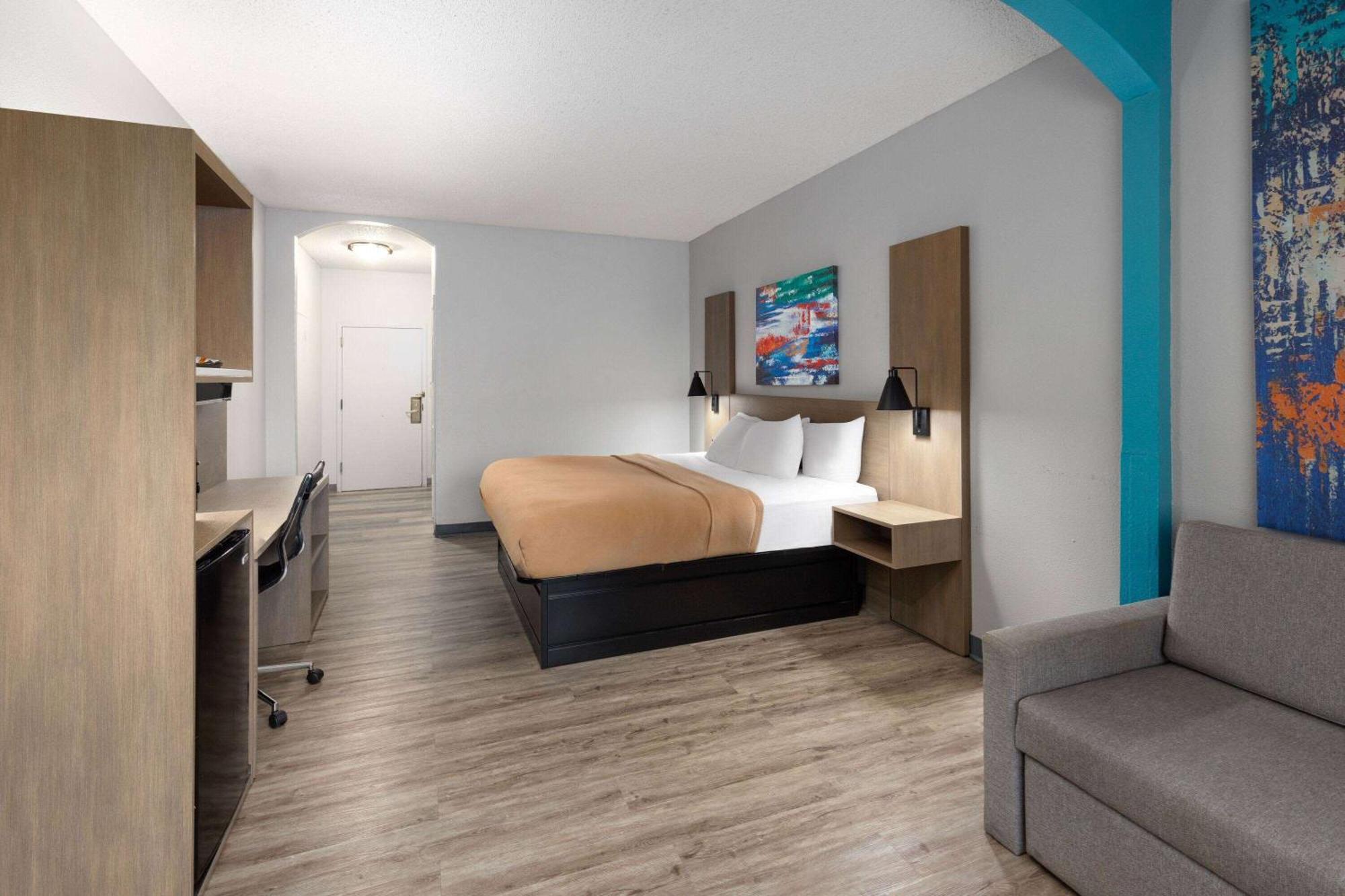 La Quinta Inn By Wyndham Decatur Alabama Exterior photo
