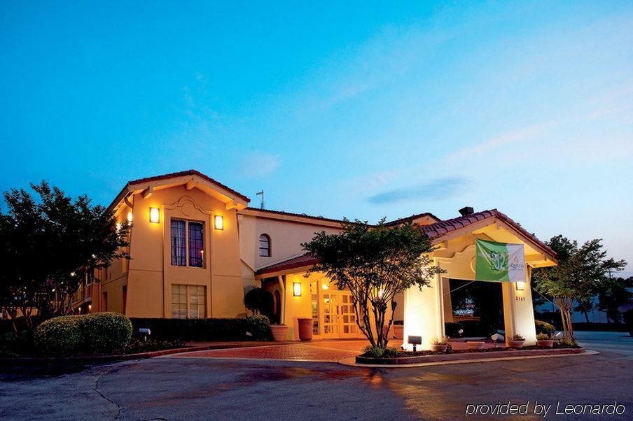 La Quinta Inn By Wyndham Decatur Alabama Exterior photo